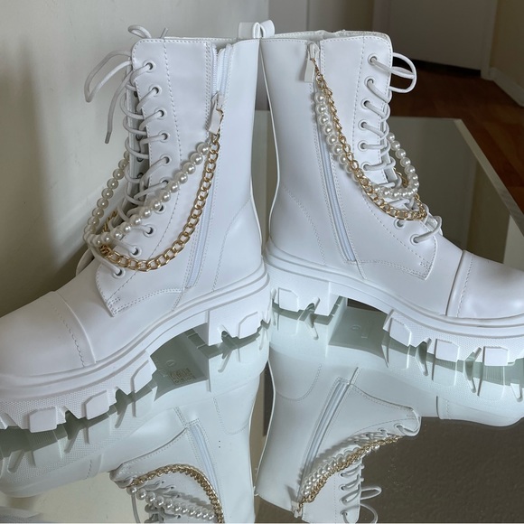 Custom jeweled combat boots white with gold chain and Pearl detail. - Picture 3 of 4